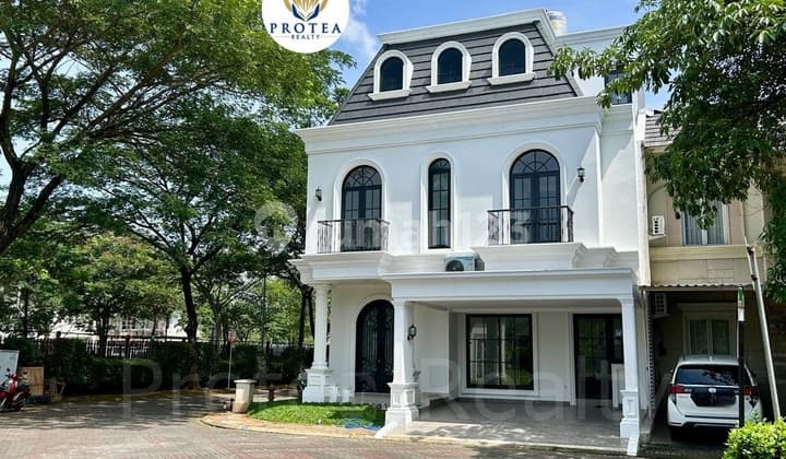 Luxurious and Comfortable Corner House in Vanya Park, BSD City