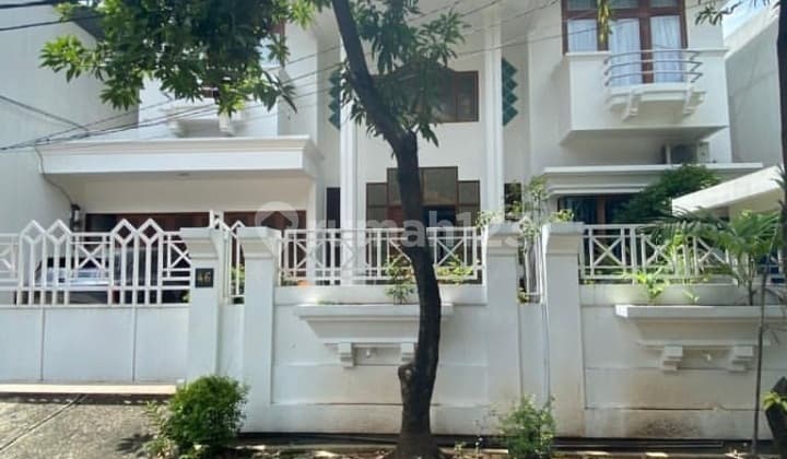 Rumah 2 Lantai Setiabud Kuningan Lokasi Strategis