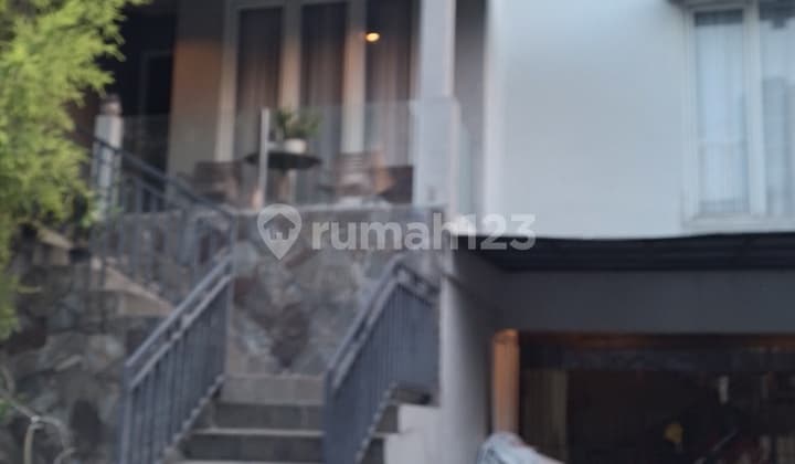 Rumah town house minimalis 3 lnt. Harga miring