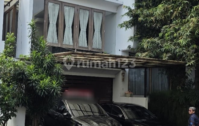 Town House 3lantai Kemang Timur Hitung Tanah