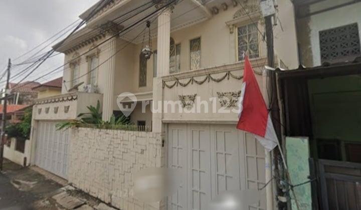 Rumah 2 Lantai Tebet Utara Lokasi Strategis Turun Harga