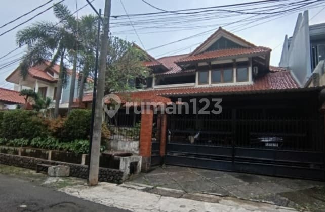 Rumah 2 Lantai Dalam Komplek Gandaria Hitung Tanah