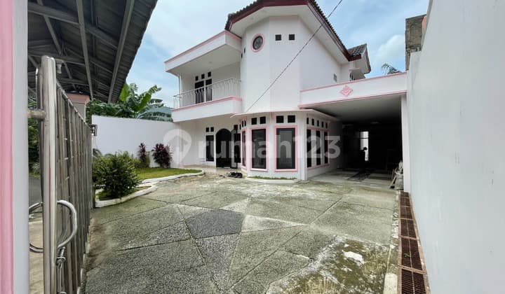 Rumah Bagus 2 Lt Di Jl. H Sultan Mahri Cipayung Jaktim
