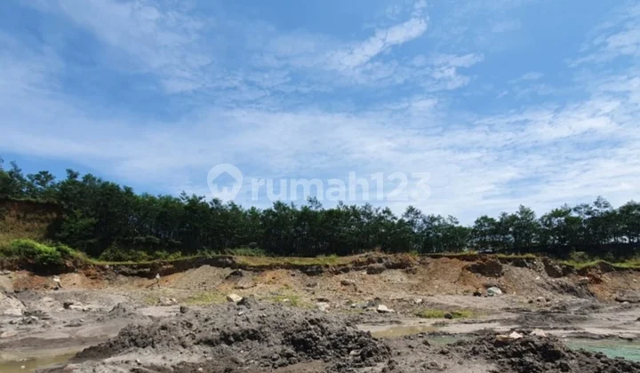 Tanah Luas di Jl. Raya Sirkuit Sentul Babakan Madang Kab. Bogor