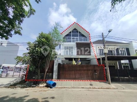 Rumah Murah 2 Lantai SHM Cash Only di Perumahan Karyawan Sukapura, Jakarta Utara