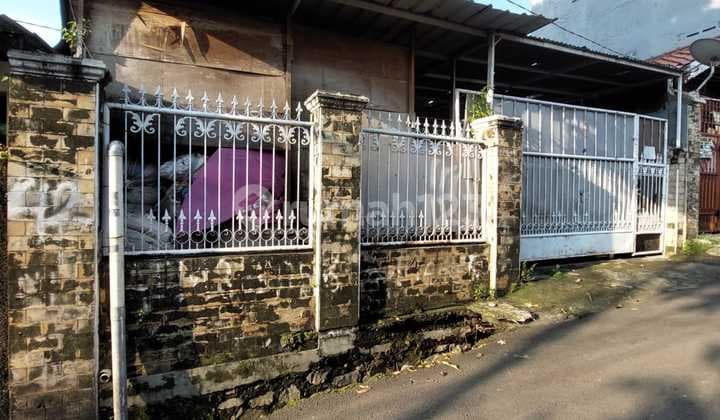 Rumah murah SHM cash only di Qrisdoren, Kebon Jeruk, Jakarta Barat