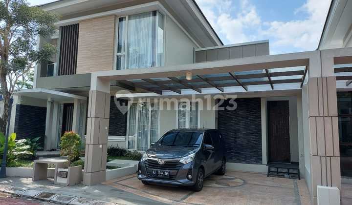 RUMAH MEWAH DI PERUM DEKAT UGM