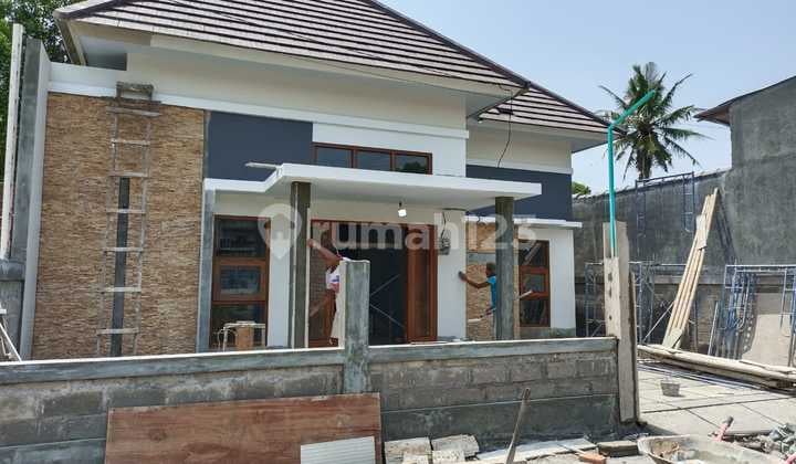 RUMAH BAGUS TIMUR UII JL KALIURANG