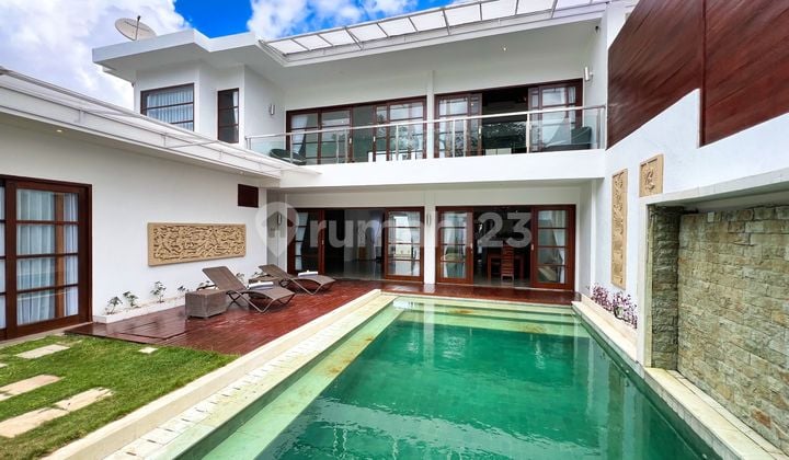 Newly Renovated 3 Bedrooms Villa In Seminyak