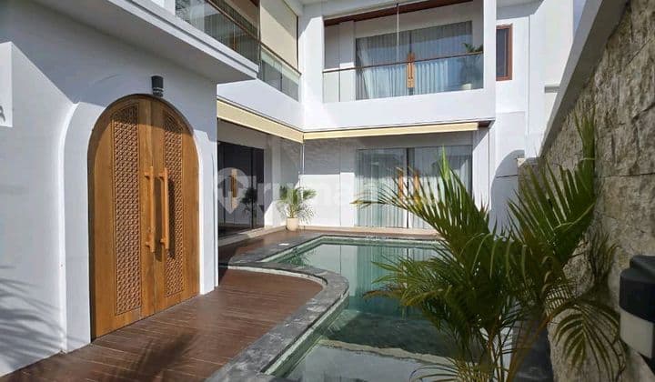 4 Bedrooms Villa With Sunset & Sea View In Pecatu