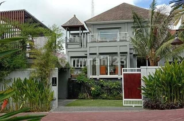 Selling Modern Minimalist 4 Bedroom Villa in Ungasan