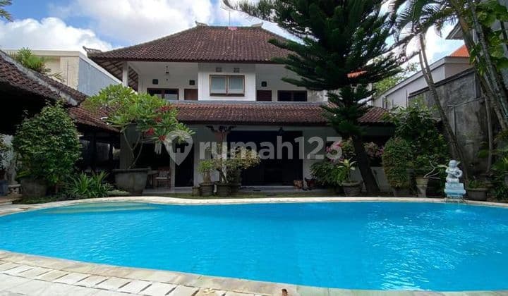 3 Bedrooms Classic Villa 400 Meters To Double Six Beach Seminyak