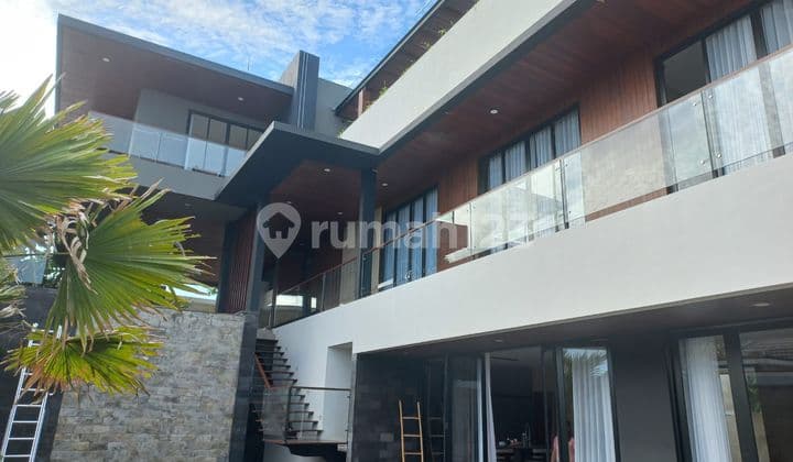 Brand New Luxury 4 Bedrooms Ocean View Villa In Ungasan