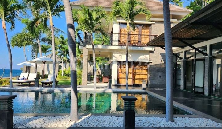 Luxury Modern 2 Units Beach Front Villa In Buleleng, Bali