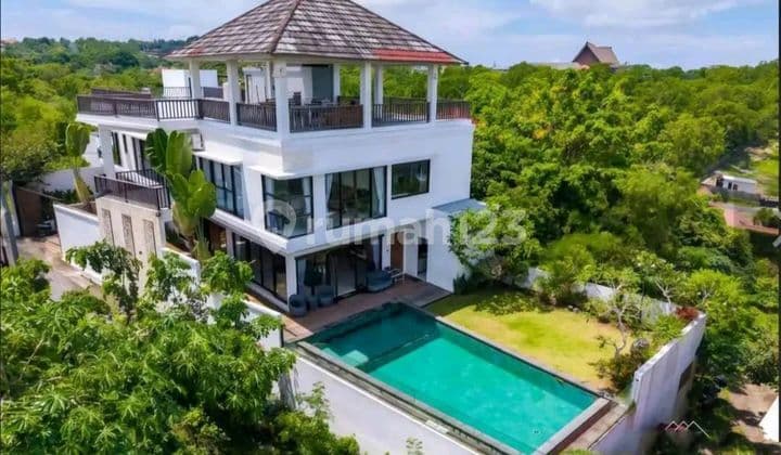 3 Bedrooms Villa With Sea View In Balangan, Ungasan