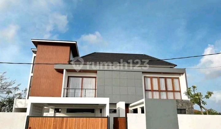 Villa Mewah dengan Pemandangan Laut di Nusa Dua