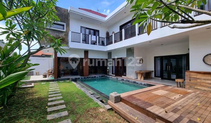 Buc! 5 Bedrooms Villa In Taman Mumbul, Nusa Dua