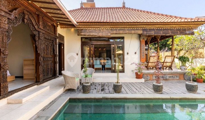 Yearly Rental! Excellent Choice for a Beautiful Balinese and Modern Style Villa by the Beach in Sanur