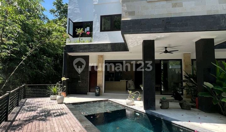 3 Bedrooms Villa River Front And Sea View, In Ketewel, Gianyar