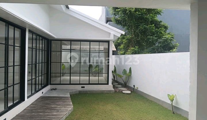 1 Lantai Rumah Modern Baru di Sanur