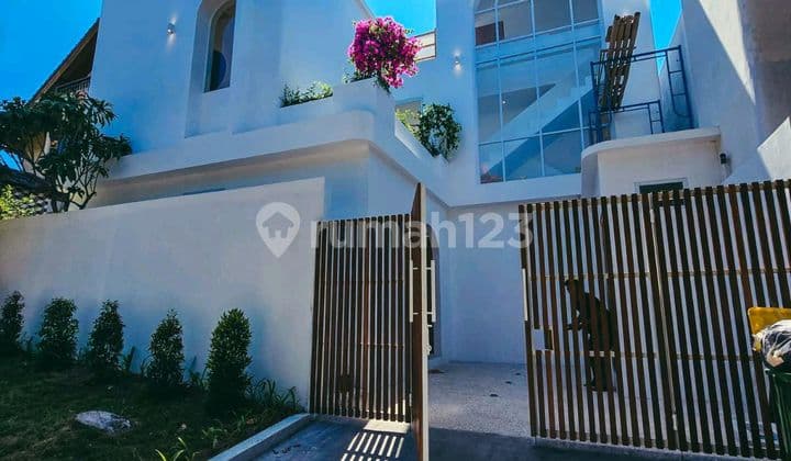 Brand New 3 Bedrooms Villa Mediterranean Style With Ocean View In Pecatu, Badung