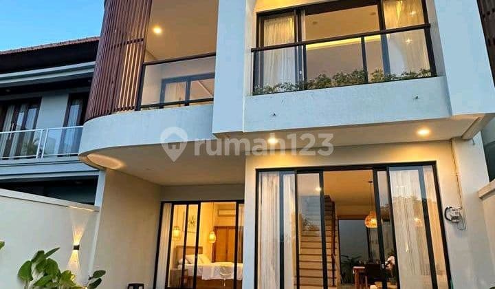 Turun Harga! Brand New 3 Bedrooms Modern Villa With Gwk View, Ungasan
