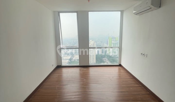 For Sale: 2BR Brand New Unit Queen Suite Springhill