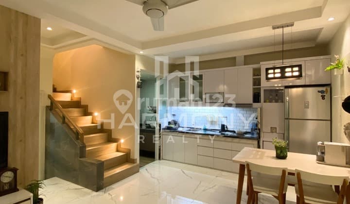 Rumah Cantuk Dijual Cepat di Tesla Gading Serpong, Tangerang