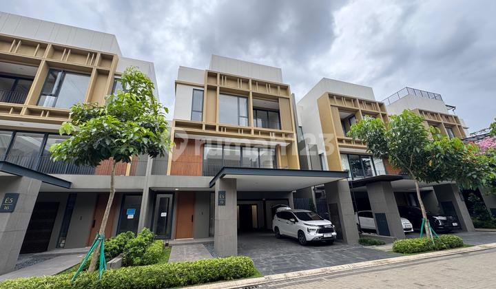 Dijual Rumah Mewah dan Premium Enchante 3 Lantai di BSD City Siap Huni