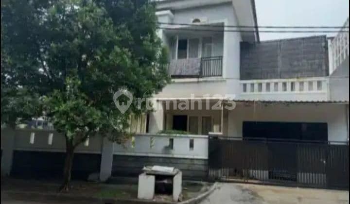 Rumah Hoek 2 lantai di area Sektor Gading Serpong