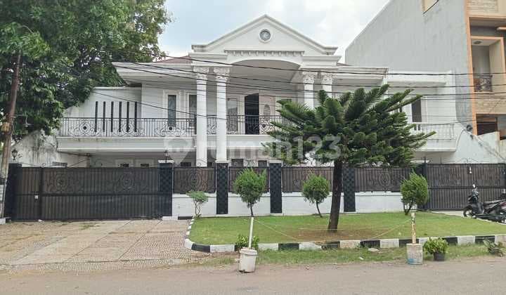 Rumah Bagus Kayu Putih Lokasi Strategis