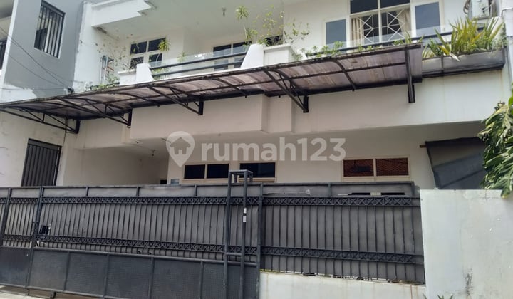 Di Jual Melalui Lelang Rumah Cantik di Kramat Jaya Johar Baru