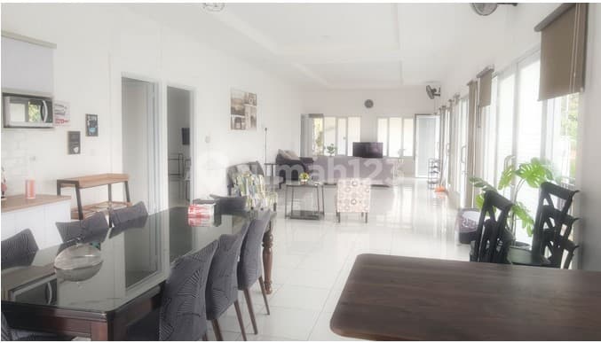 Jual Villa Luas Harga Murah di Punclut Ciumbuleuit Dago Lembang Bandung