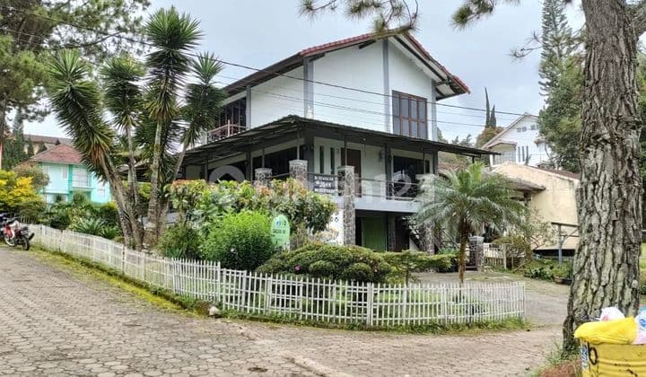 Jual Villa Luas Dan Cantik Harga Murah Di Dekat Kawasan Wisata Cisarua Lembang Bandung