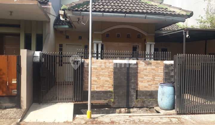 Murah Banget Rumah di Komplek Permata Patung Kuda Dekat Alun-Alun Cimahi Dijual