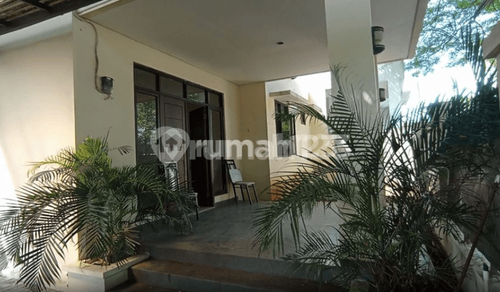 Ready-to-Live House Near the New Pondok Ranji Station