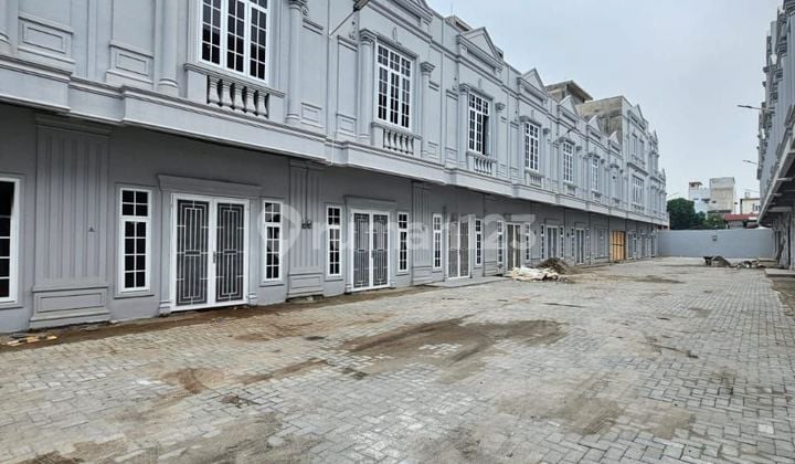 Komplek Mados Royal Suite