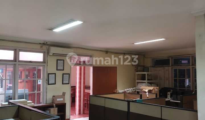 Disewakan Ruang Usaha 2 Lantai di Mainroad Jl. Soekarno Hatta