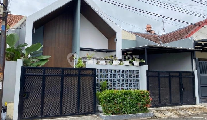 Minimalist House Occupied in Taman Kopo Indah 3 Bandung