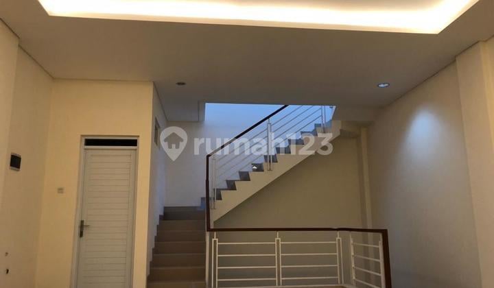 Dijual Ruko Siap Pakai Lokasi Strategis di Jalan Moh Toha