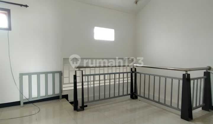 Dijual Rumah Minimalis Siap Huni di Taman Kopo Indah 3