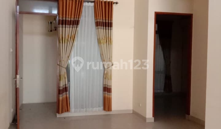 Jual Rumah Siap Pakai di Cherry Field