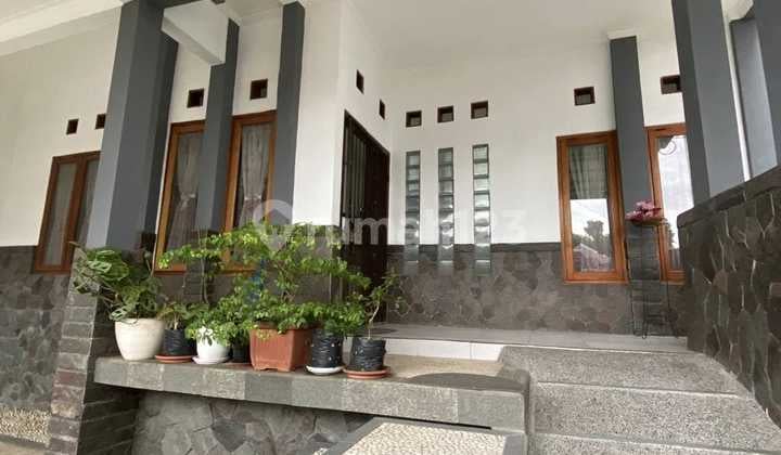 Dijual Rumah Impian Nan Asri di Sariwangi Bandung