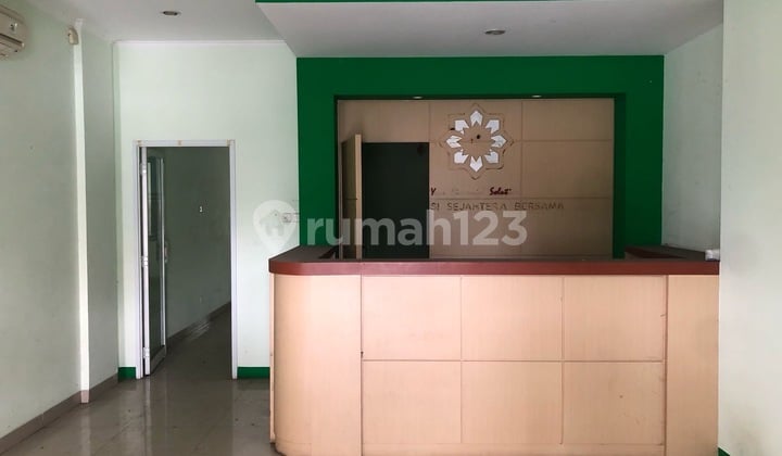 Ruko 3 Lantai Siap Pakai Strategis di Batununggal Bandung