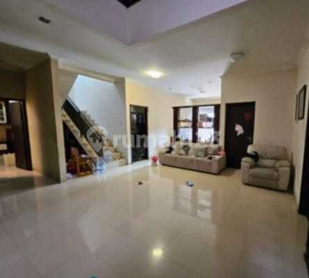 Di Jual Rumah 2 Lantai Bersih Di Margahayu Raya