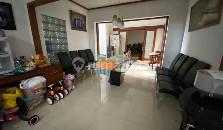Majestic Hook House in Kiaracondong Area, Bandung