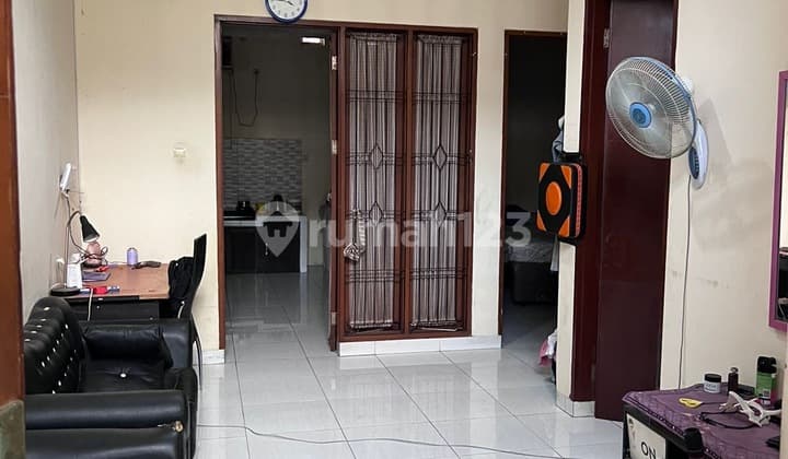 Minimalist House for Sale in Cherry Field, Ciganitri