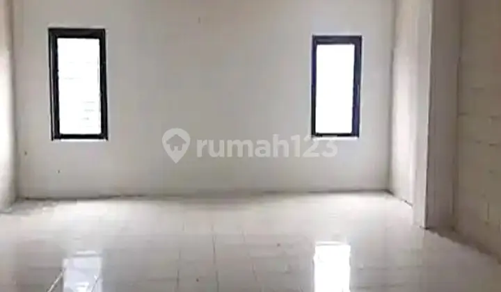 FOR SALE 3-STORY SHOPHOUSE IN BUSINESS AREA PAGARSIH-BANDUNG
