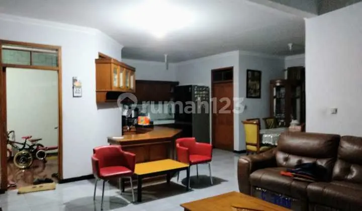 Well-maintained 2-storey house in Kurdi Complex, Bandung