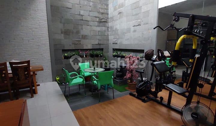 Ready-to-Occupy 2-Story House at Taman Kopo Indah 5 Complex, Fully Furnished + Fully Renovated